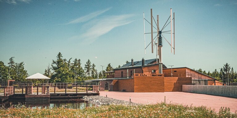 Hájenka pod větrníky v Osmo kabátku