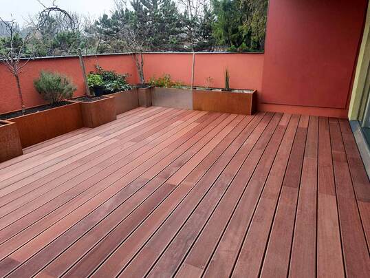 Terasy REAL DECK ze dřeviny Massaranduba