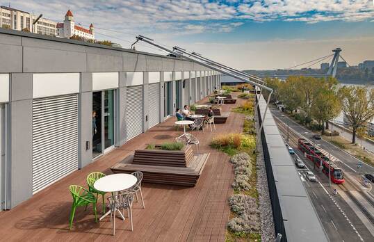 Terasy REAL DECK ze dřeviny Bangkirai