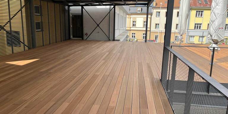 Terasy REAL DECK ze dřeviny Bangkirai