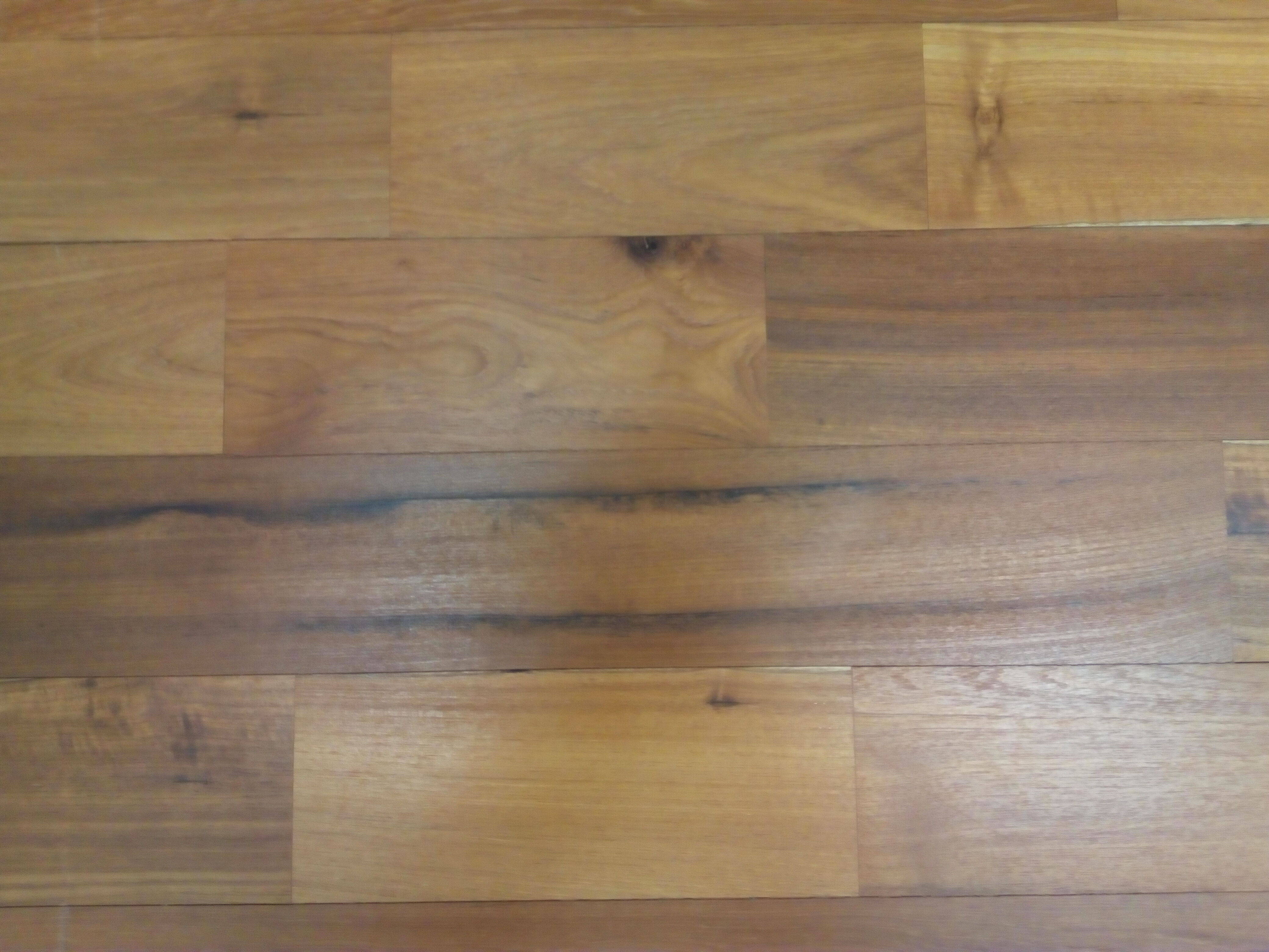 Masivní podlahy Real Floor