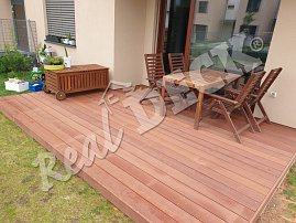 Terasa REAL DECK Massaranduba 25x145 mm, jemná drážka, ponecháno přírodní