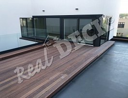 Terasa REAL DECK Massaranduba 21x145 mm, jemná drážka, ponecháno přírodní